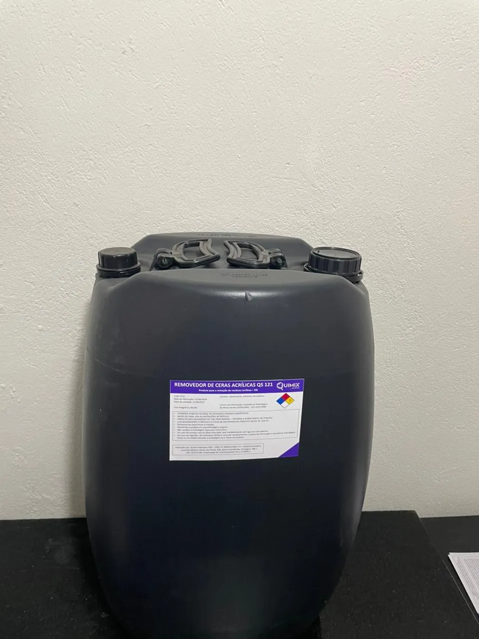 Removedor de ceras acrílicas QS 121 (50L)