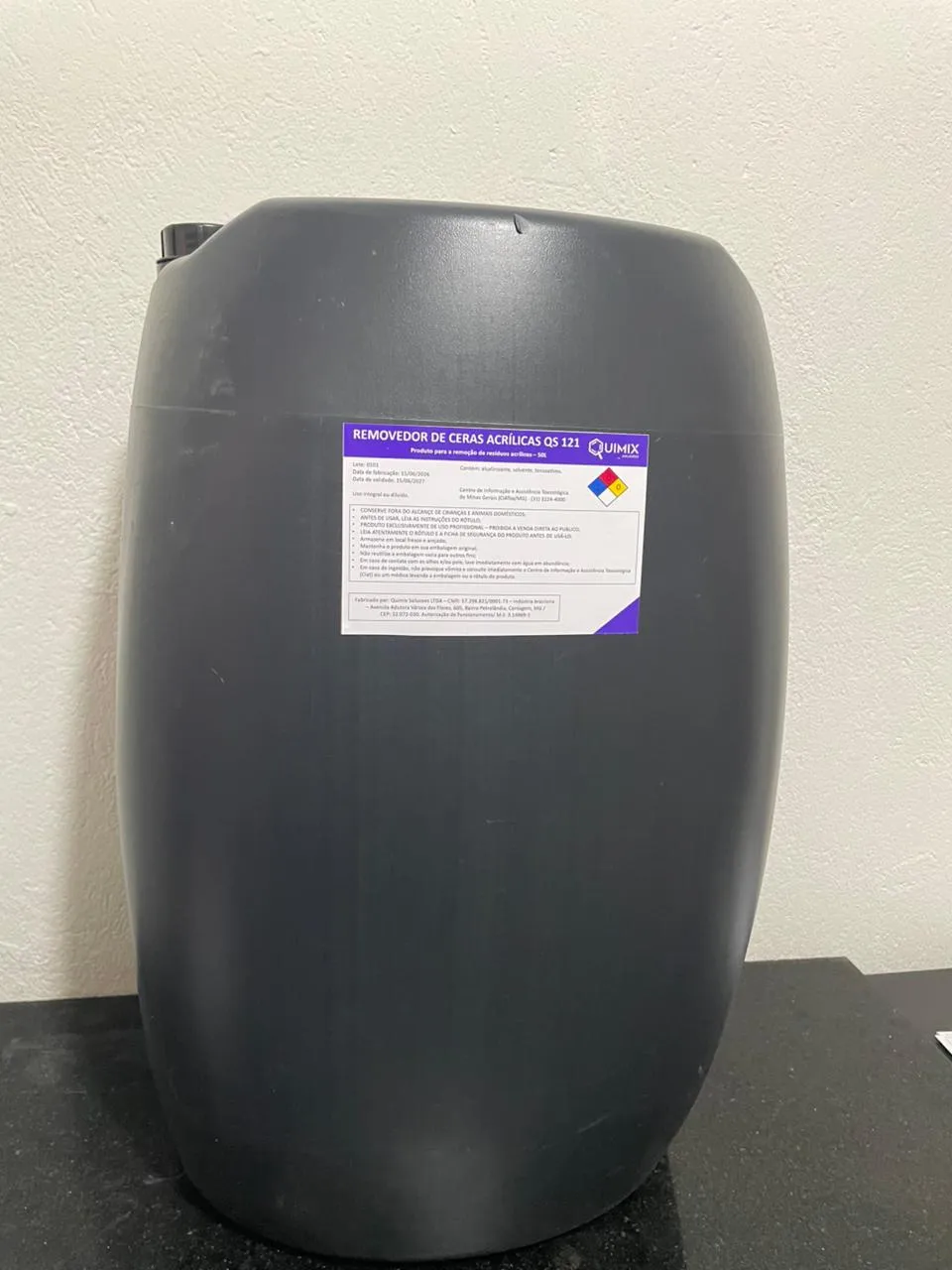 Removedor de ceras acrílicas QS 121 (50L)